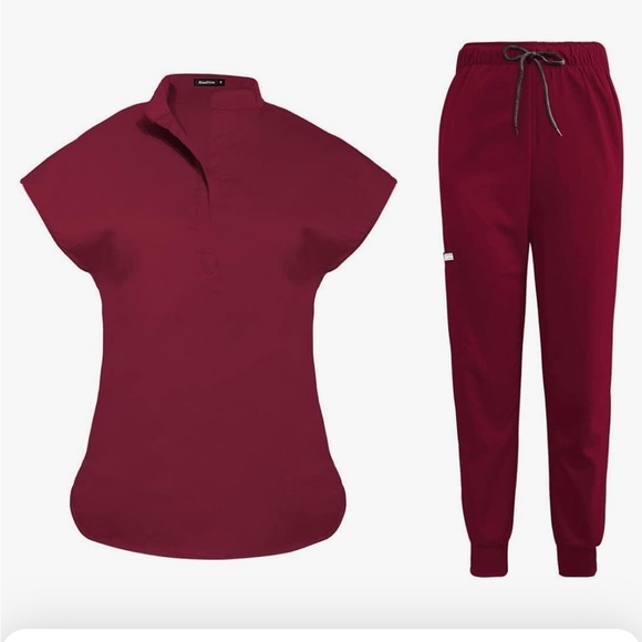 NWT Women’s Scrubs set - Picture 2 of 6